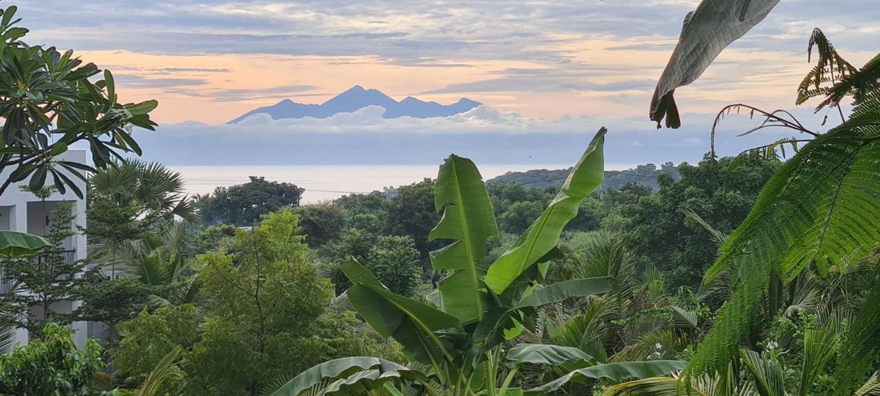 Palm Springs Bali Dive Resort Tulamben Kültér fotó