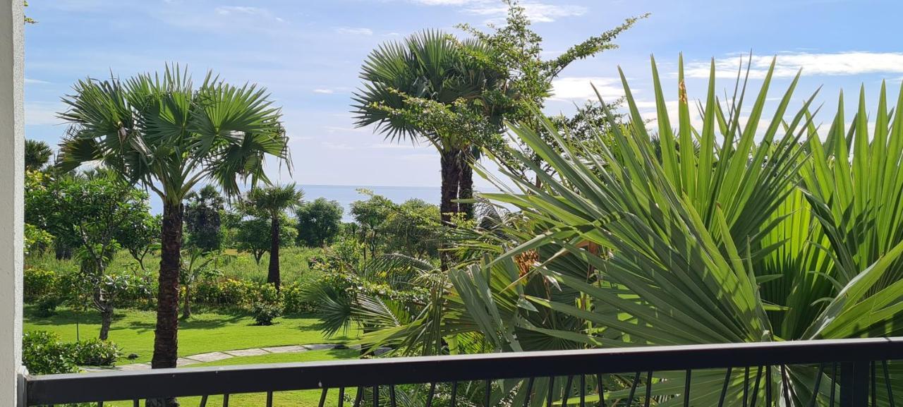 Palm Springs Bali Dive Resort Tulamben Kültér fotó