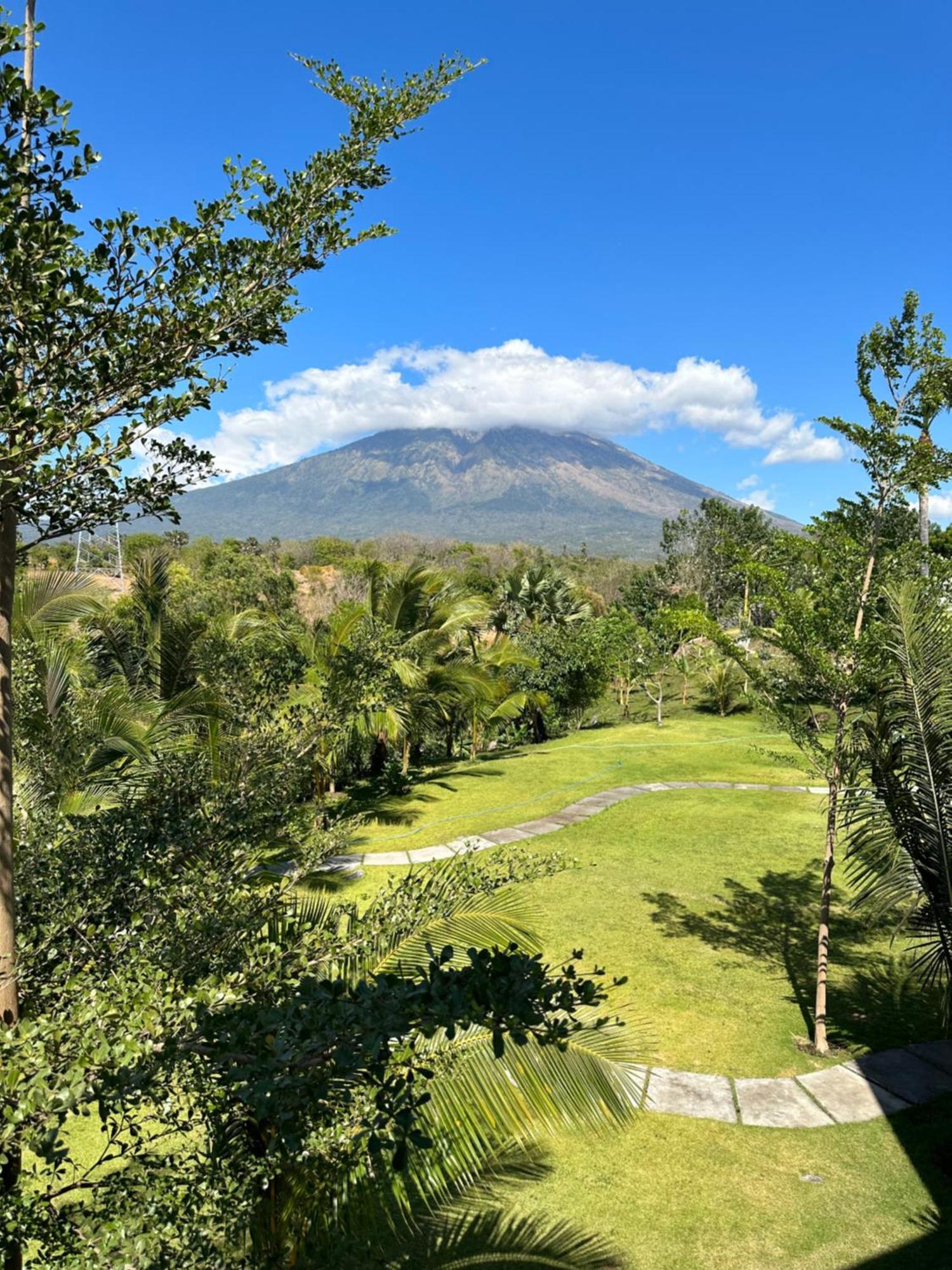 Palm Springs Bali Dive Resort Tulamben Kültér fotó